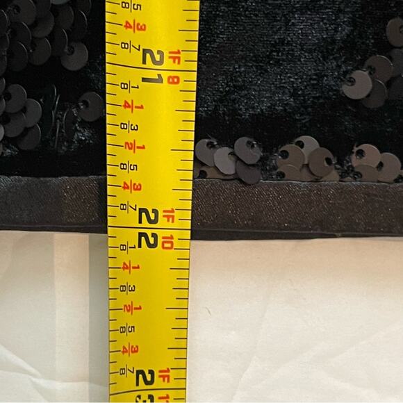 Romeo & Juliet Couture Black Velvet Sequined Y2K  WhimsiGoth Skirt NWOT Size M - Picture 11 of 11